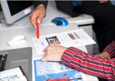 【紙手旗 EXPRESS】が注文を受けるセールスプロモーショングッズの特徴とは　セールスプロモーショングッズの注文・制作に関するイメージ画像